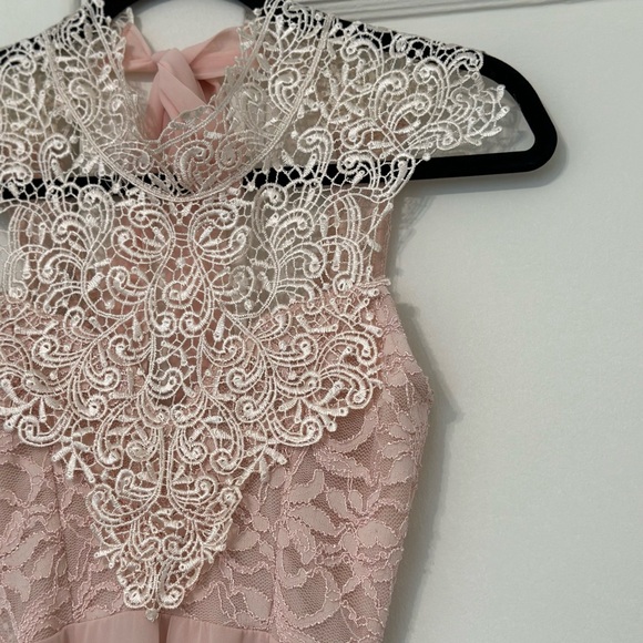 Open back pink dress - Picture 3 of 3